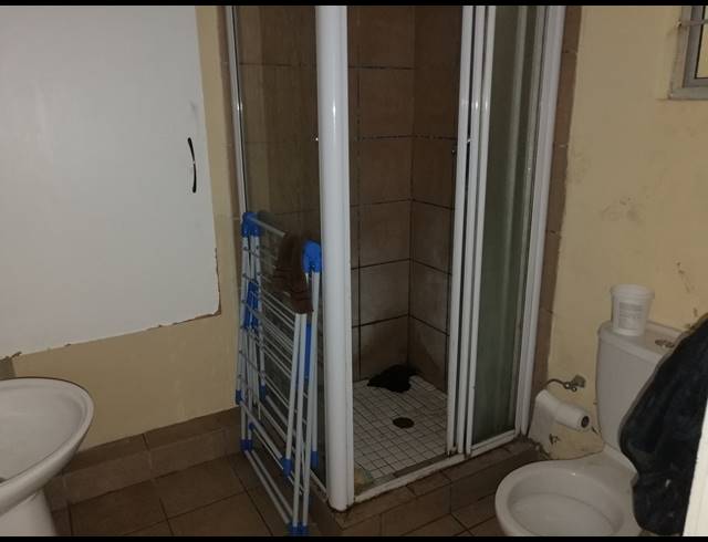 1.5 BEDROOM FLAT FOR SALE IN DURBAN CENTRAL